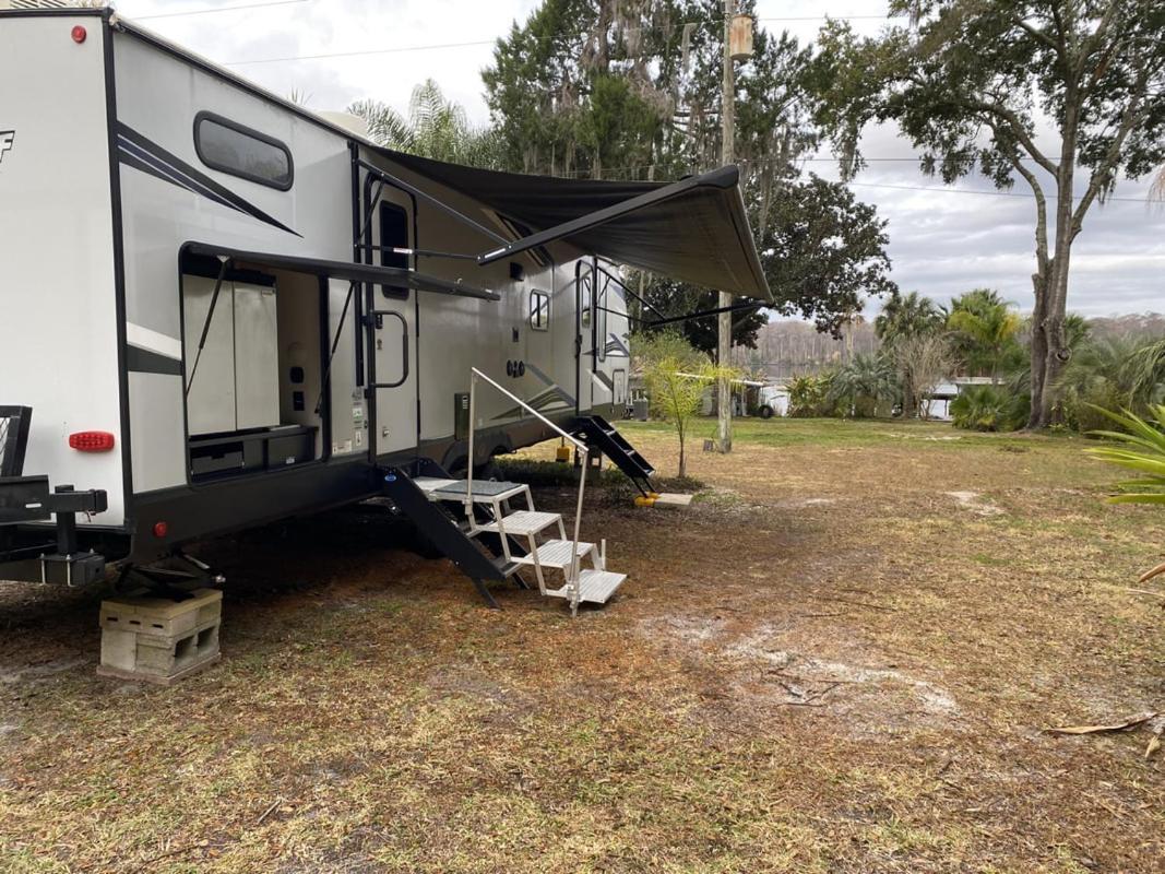 Stegbone'S Fish Camp And Resort Satsuma Exterior photo